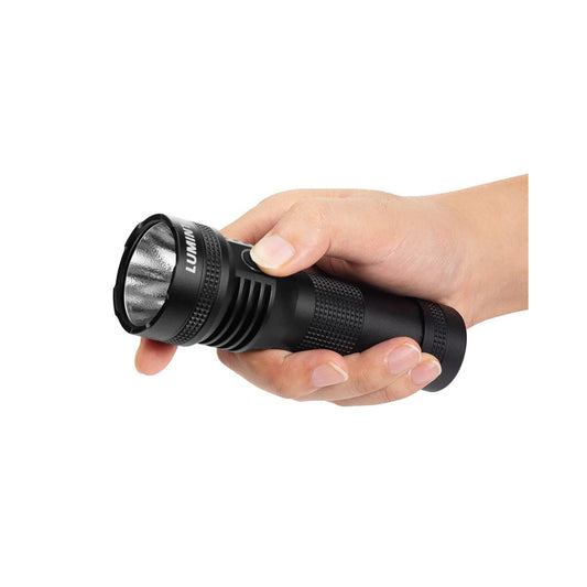 Lumintop AK26 7000 Lumen Rechargeable Compact Flashlight with Magnetic Tail Cap - 650m