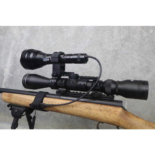 EagleTac M3V 3000 Lumen Rechargeable Flashlight Hunting Kit